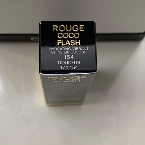 Chanel Rouge Coco Flash 154- Douceur